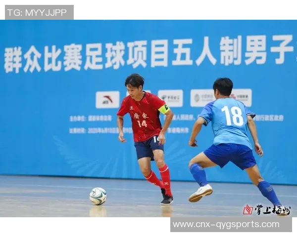 如何在足球比赛中提升个人技能与团队配合的有效策略